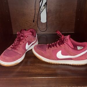 SIZE 12 nike dunks FREE SHIPPING ABOVE 50$ SEND OFFERS